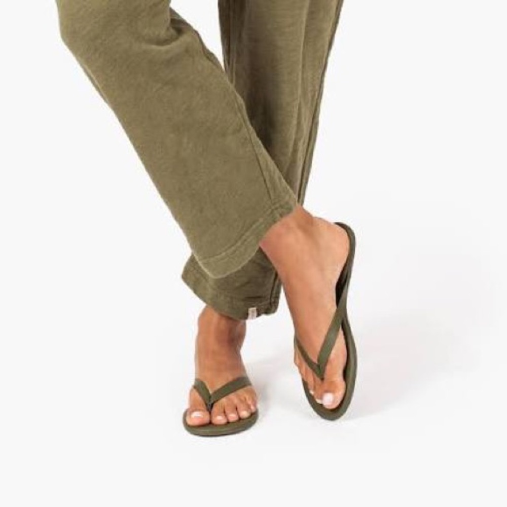 BNWT Mens Tkees Jensen flip flops size 10